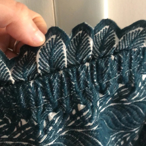 Red Carter teal and white embroidered crop top - Picture 6 of 11